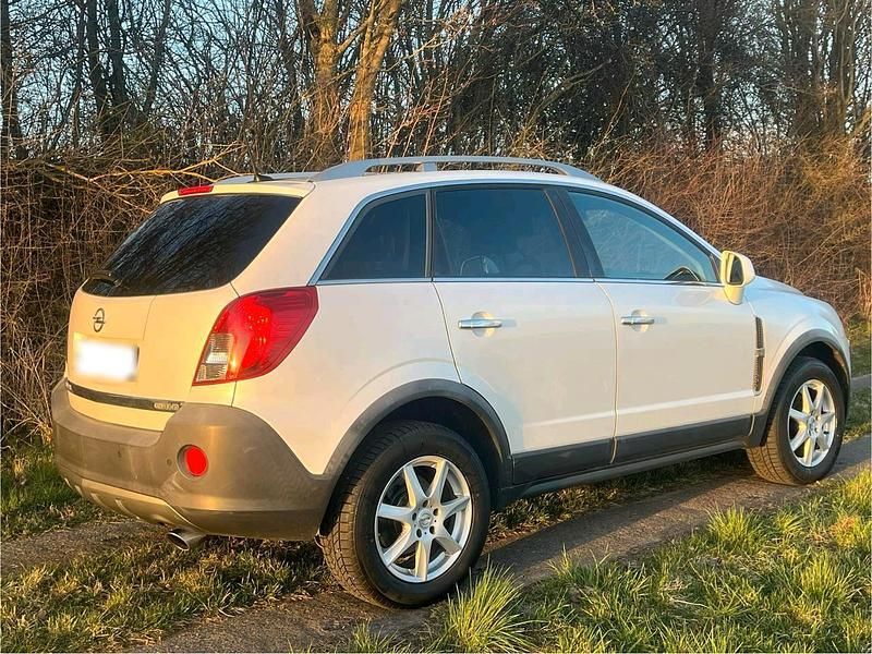Gebraucht Opel Antara 163 PS (119 kW) 2015 Weiß SUV
