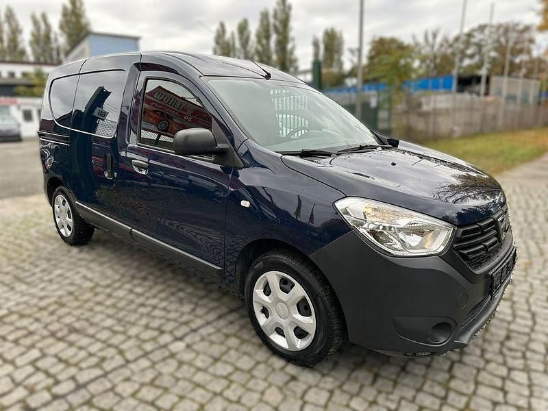 Gebraucht Dacia Dokker Express 102 PS (75 kW) 2018 Blau Van
