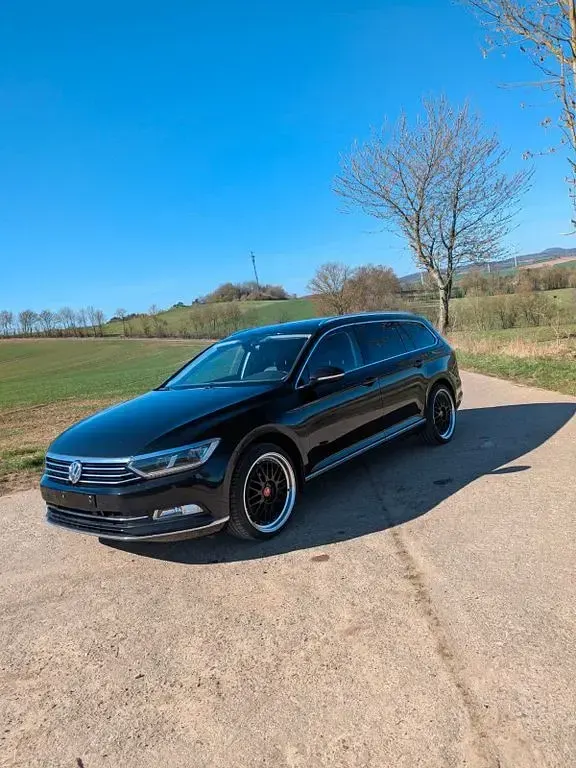 Używany VW Passat Highline 179 KM (131 kW) 2018 Czarny Kombi
