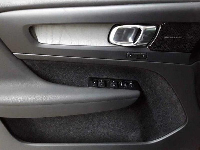 Gebraucht Volvo XC40 Inscription 180 PS (132 kW) 2021 Black stone SUV