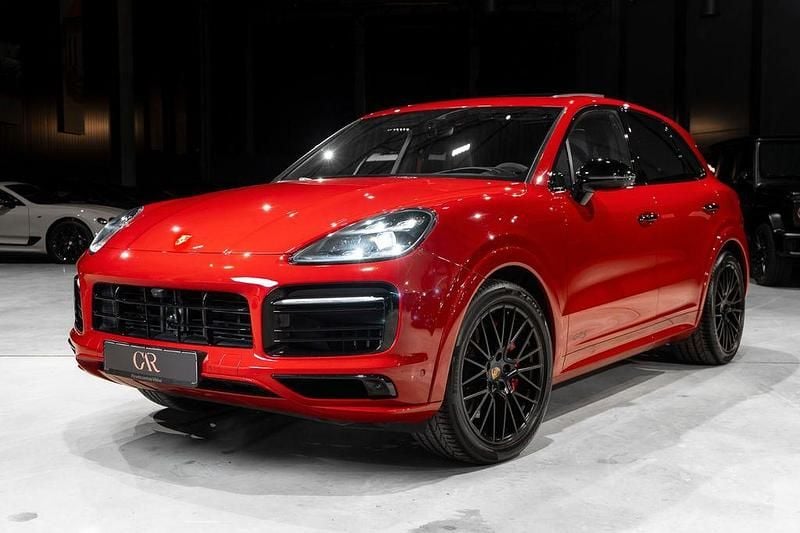 Rot Gebraucht 2021 Porsche Cayenne GTS SUV | 78.700 € (Guter Preis) - Bild 1/4