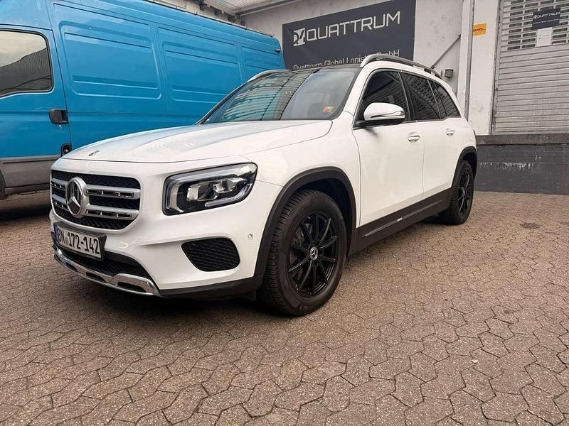 Weiß Gebraucht 2020 Mercedes GLB200 Progressive SUV | 27.000 € (Fairer Preis) - Bild 1/4