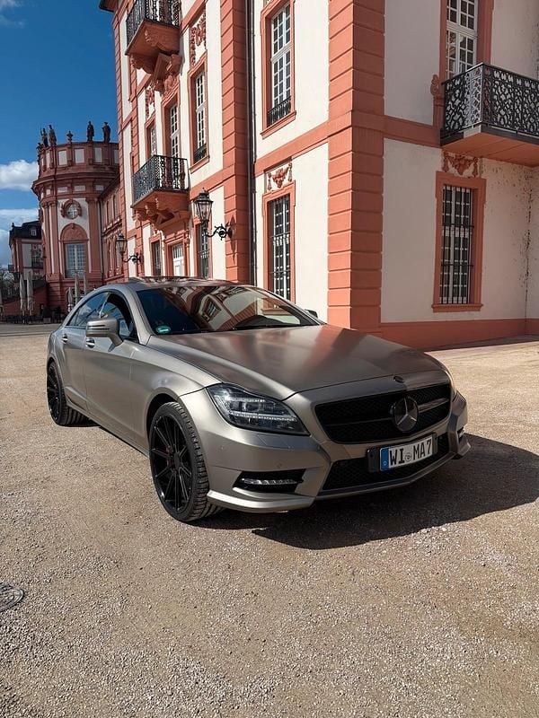 Gebraucht Mercedes CLS500 AMG Edition 1 408 PS (300 kW) 2011 Andere farben Limousine