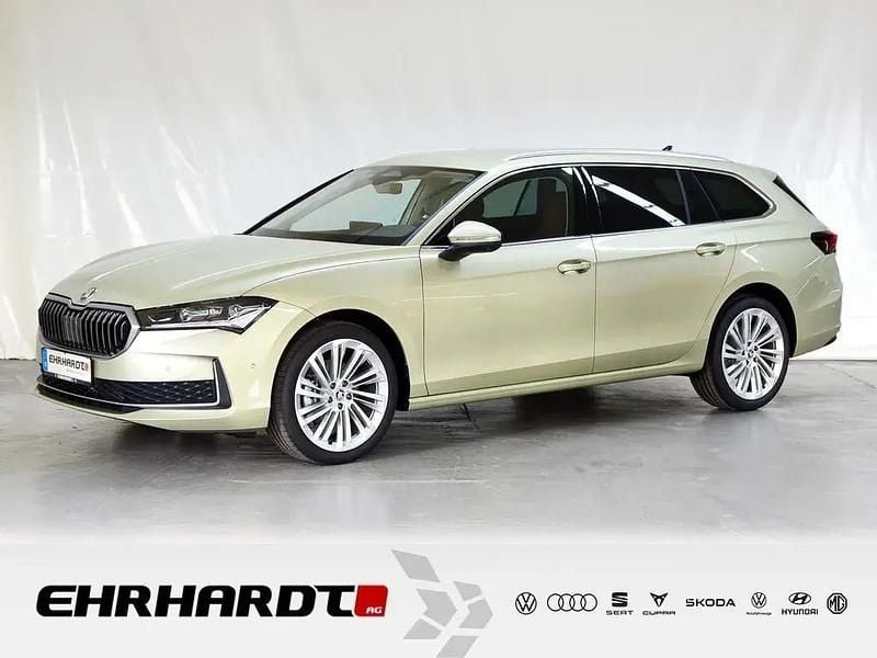 Gebraucht Skoda Superb Selection 150 PS (110 kW) 2025 Gelb Kombi