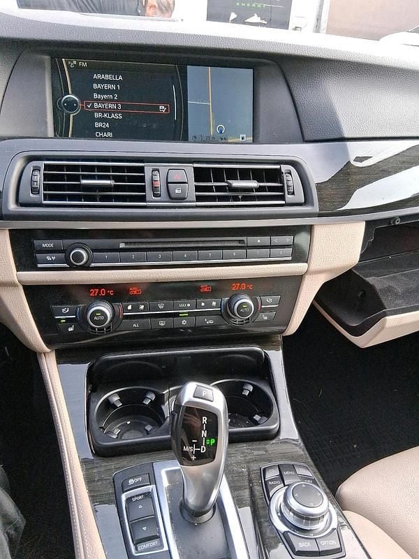 Gebraucht BMW 530 245 PS (180 kW) 2010 Grau Kombi