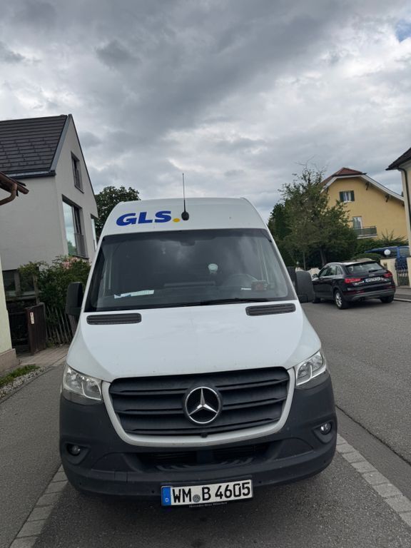 Schwarz Gebraucht 2018 Mercedes Sprinter Van | 13.800 € (Teuer) - Bild 1/4