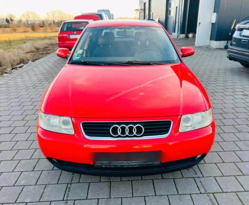 Rot Gebraucht 2003 Audi A3 Kleinwagen | 490 € (Superpreis) - Bild 1/4