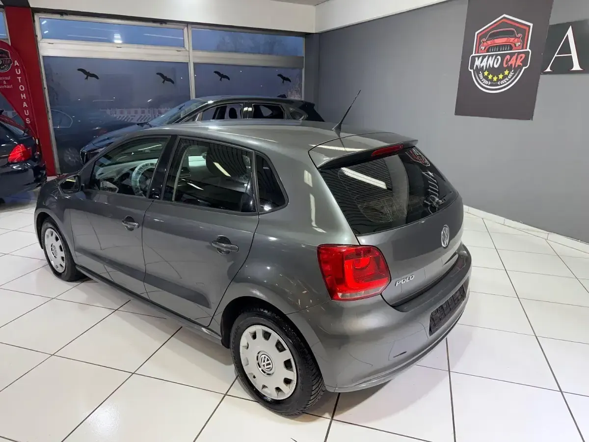 Gebraucht VW Polo Trendline 69 PS (50 kW) 2011 Grau Kleinwagen