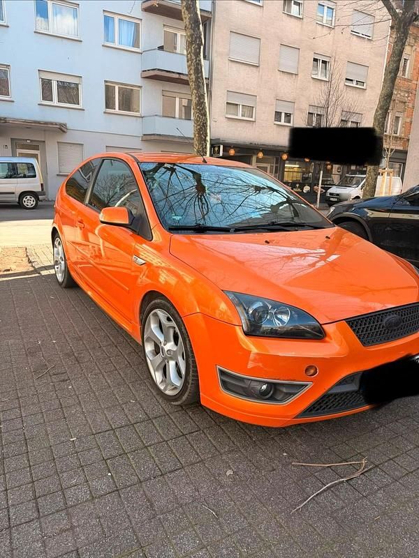 Gebraucht Ford Focus ST 225 PS (165 kW) 2007 Orange Limousine