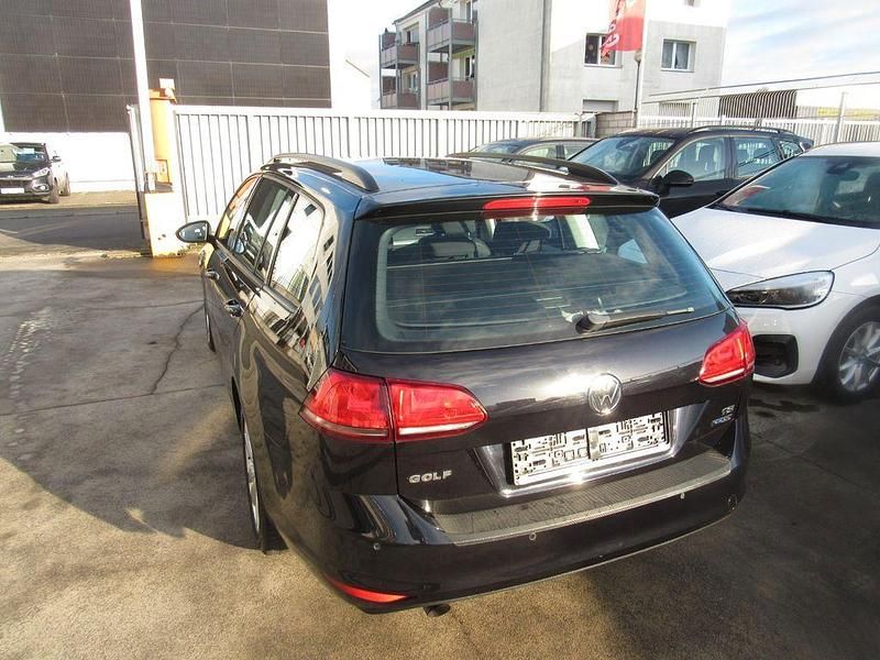 Gebraucht VW Golf VII 105 PS (77 kW) 2014 Schwarz Kombi