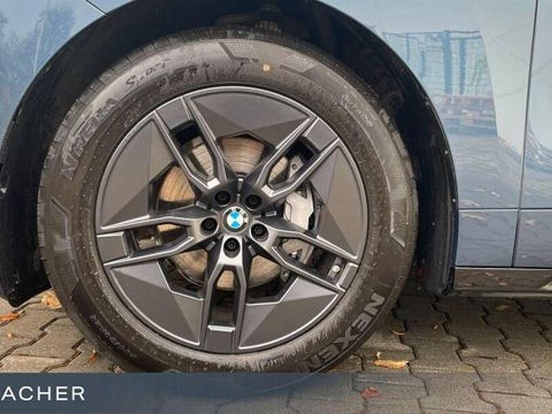 Gebraucht BMW iX 300 kW (408 PS) 2025 Blau SUV