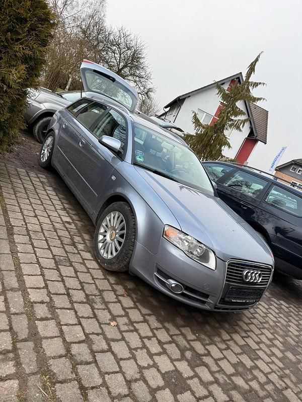Gebraucht Audi A4 163 PS (119 kW) 2005 Grau Kombi