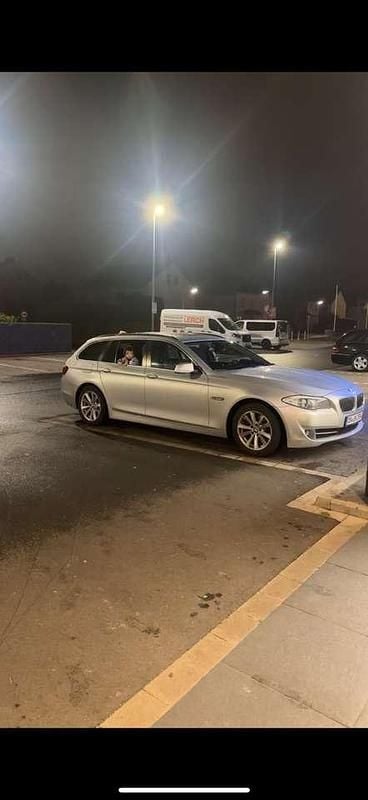 Gebraucht BMW 520 184 PS (135 kW) 2012 Grau Kombi