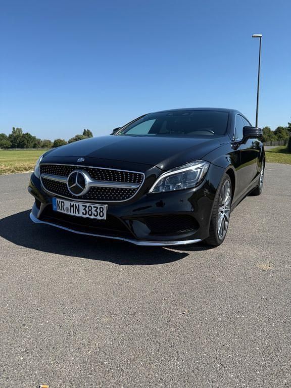 Schwarz Gebraucht 2015 Mercedes CLS350 Shooting Brake Kombi | 19.900 € (Guter Preis) - Bild 1/4