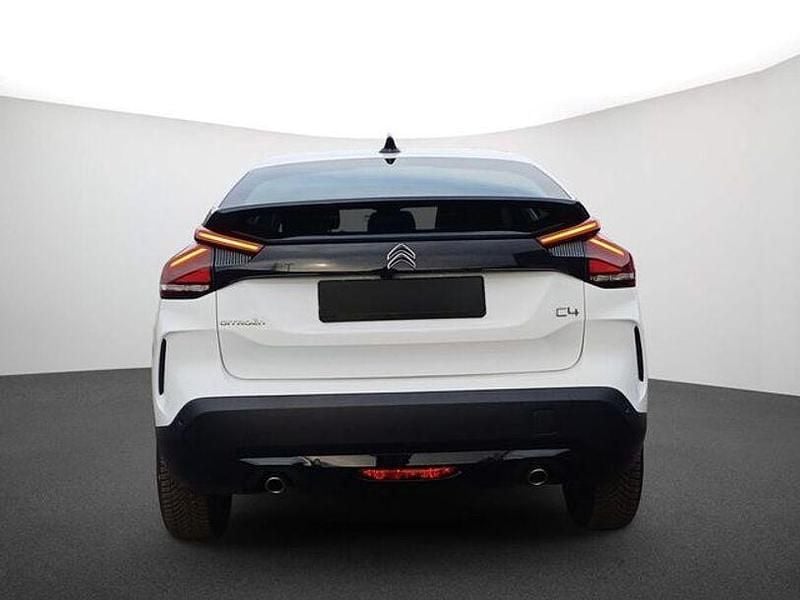 Gebraucht Citroën C4 Feel 131 PS (96 kW) 2023 Weiß Limousine