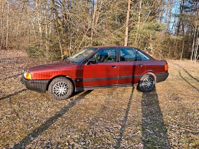 Second-hand Audi 80 70 CP (51 kW) 1990 Roșu Berlinǎ