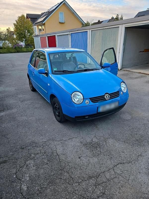 Blau Gebraucht 2004 VW Lupo Kleinwagen | 350 € (Superpreis) - Bild 1/4