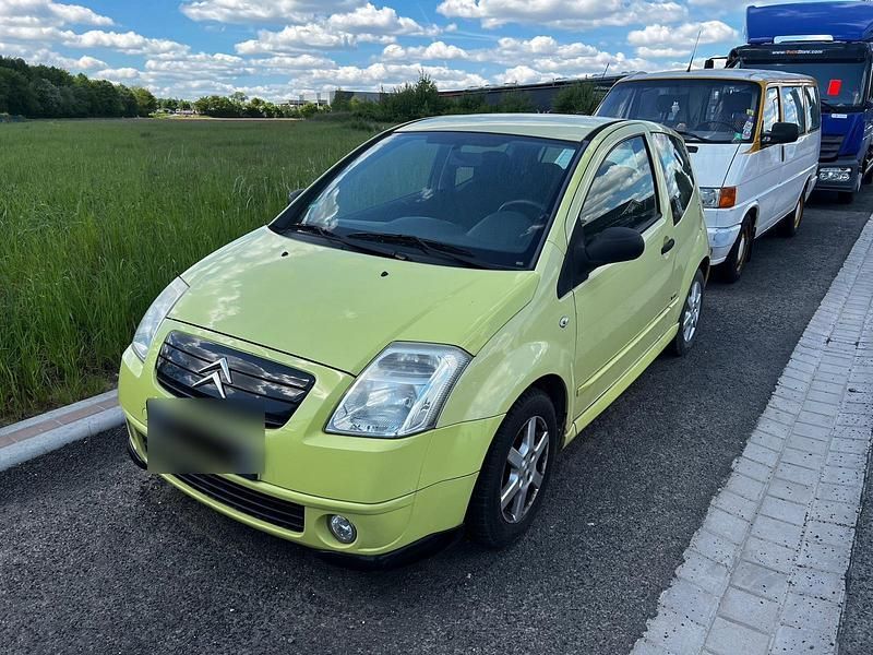 Gelb Gebraucht 2005 Citroën C2 Kleinwagen | 1.000 € - Bild 1/4