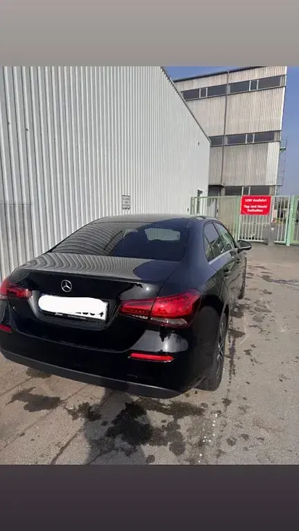 Gebraucht Mercedes A200 Advanced 150 PS (110 kW) 2020 Schwarz Limousine