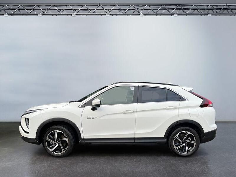 Gebraucht Mitsubishi Eclipse Cross Basis 188 PS (138 kW) 2022 Andenweiss (s) SUV