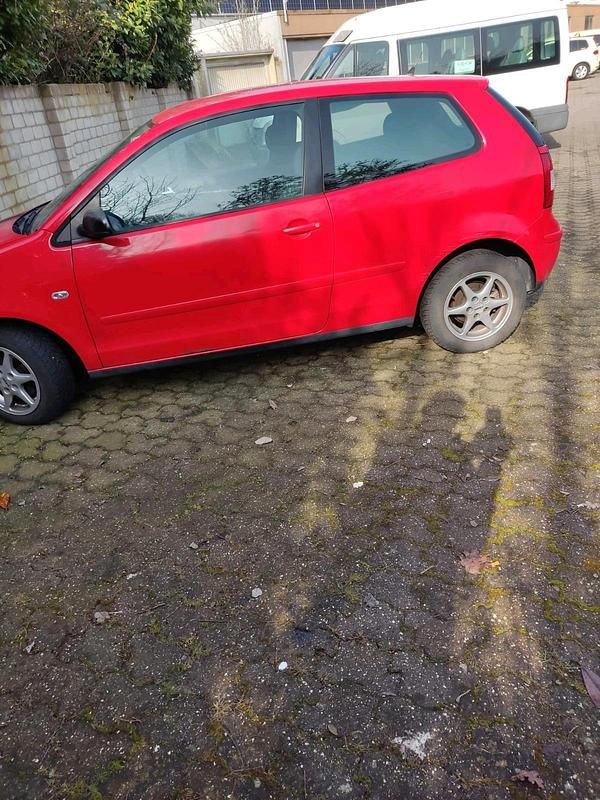 Gebraucht VW Polo 75 PS (55 kW) 2003 Rot Kleinwagen