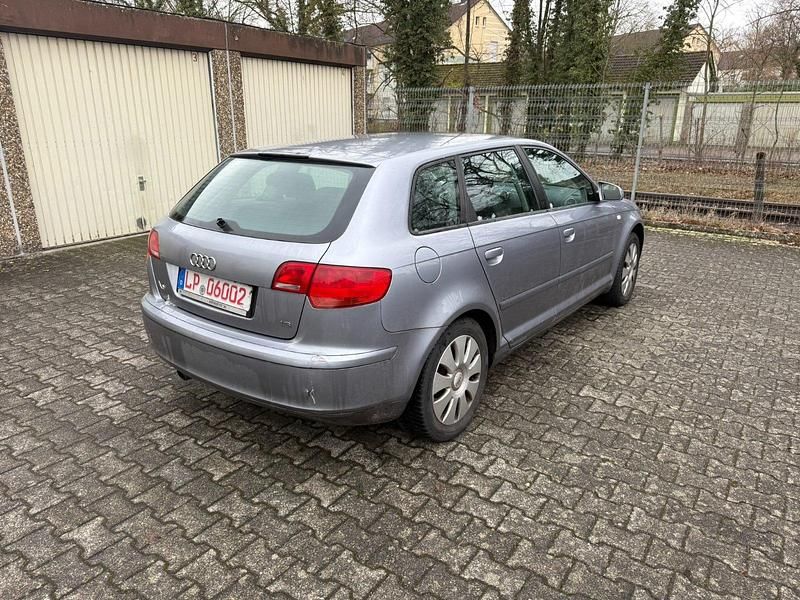 Gebraucht Audi A3 116 PS (85 kW) 2005 Blau Kleinwagen
