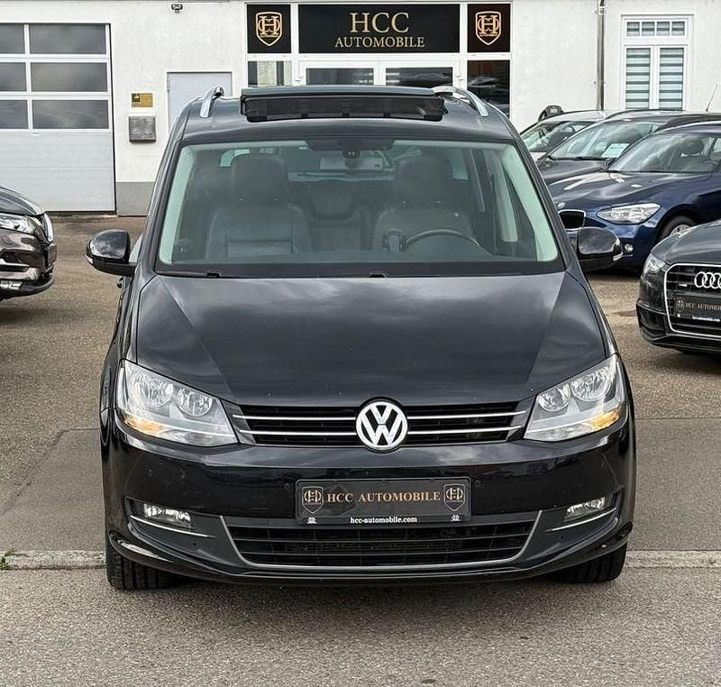 Deep black perleffekt Gebraucht 2012 VW Sharan Highline Van / Kleinbus | 8.998 € (Guter Preis) - Bild 1/4
