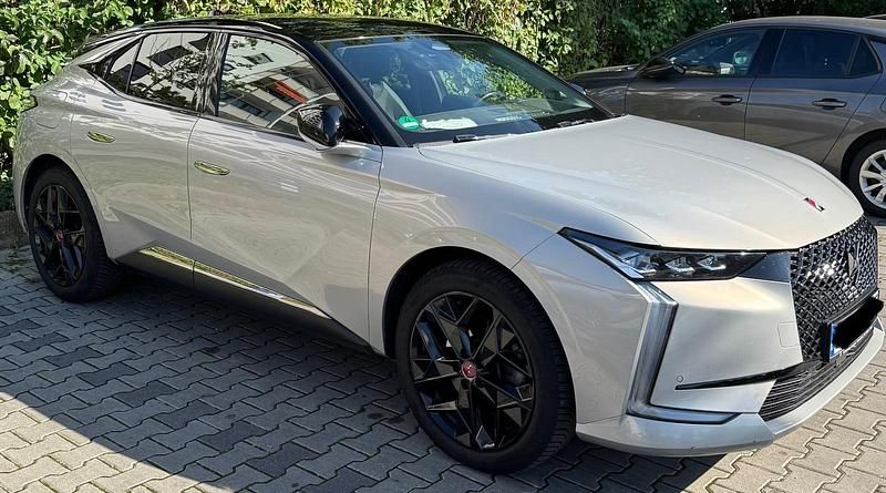 Gebraucht Citroën DS4 181 PS (133 kW) 2022 Silber Kleinwagen