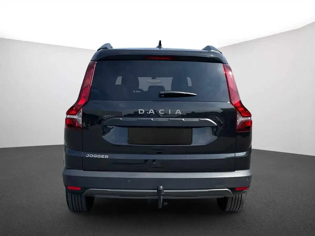 Gebraucht Dacia Jogger Extreme 110 PS (80 kW) 2022 Schwarz Van / Kleinbus