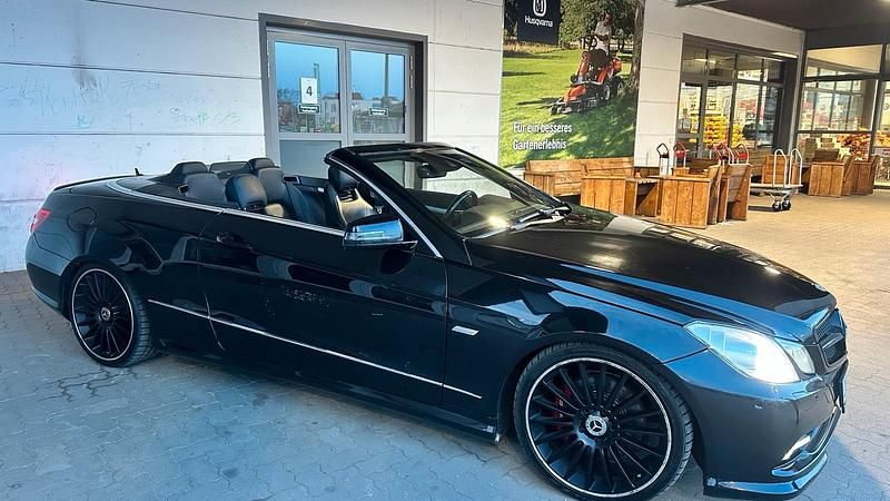 Gebraucht Mercedes E350 231 PS (169 kW) 2010 Schwarz Cabrio