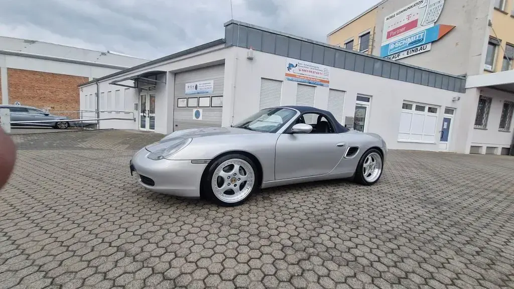 Gebraucht Porsche Boxster 220 PS (161 kW) 2002 Silber Cabrio
