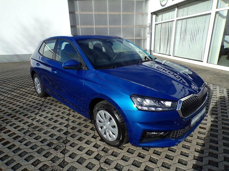 Gebraucht Skoda Fabia Selection 80 PS (58 kW) 2024 Blau Kleinwagen