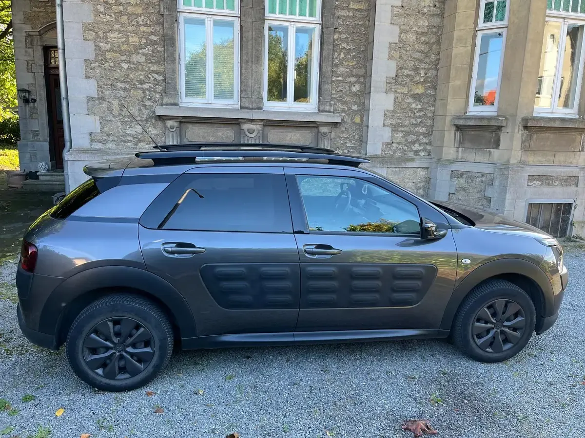 Gebraucht Citroën C4 PureTech 82 PS (60 kW) 2017 Grau Limousine