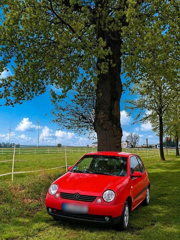 Second-hand VW Lupo 60 CP (44 kW) 2004 Roșu Hatchback