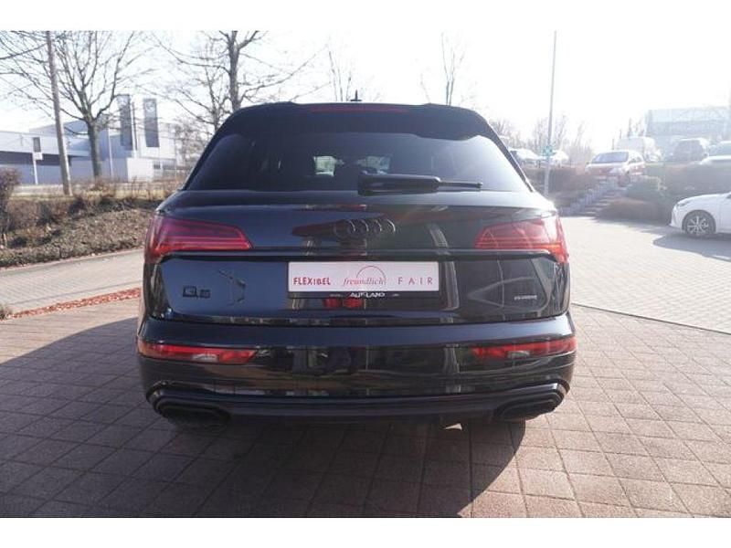 Gebraucht Audi Q5 S-Line 204 PS (150 kW) 2023 Mythosschwarzmet. (metallic) SUV