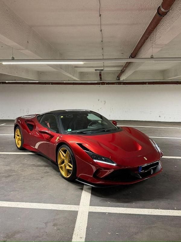 Gebraucht Ferrari F8 721 PS (530 kW) 2022 Rot Coupé