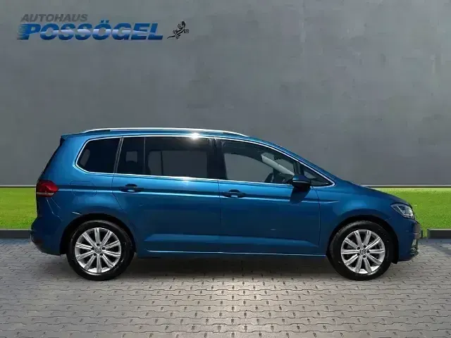 Gebraucht VW Touran Highline 150 PS (110 kW) 2016 Blau Van / Kleinbus