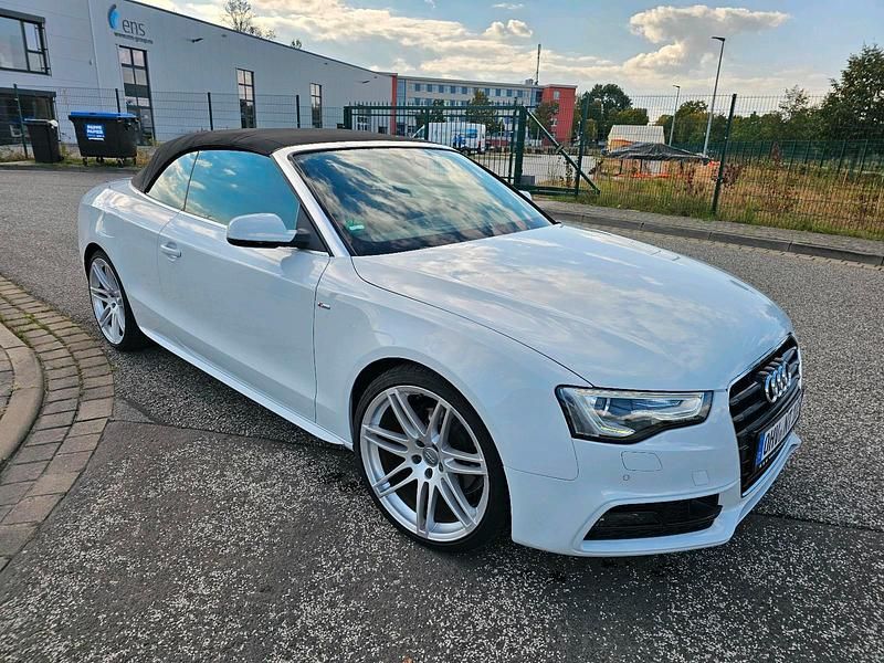 Weiß Gebraucht 2012 Audi A5 Cabriolet S-Line Cabrio | 13.800 € (Etwas zu teuer) - Bild 1/4