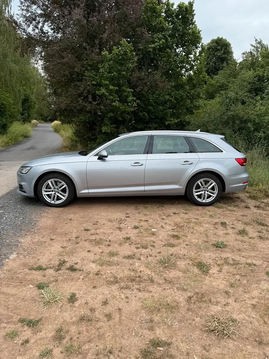 Gebraucht Audi A4 150 PS (110 kW) 2018 Silber Kombi