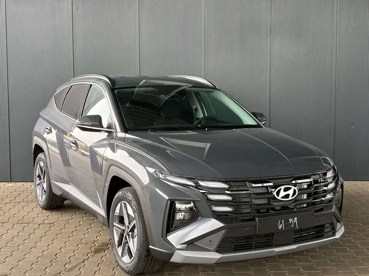 Neu Hyundai Tucson Style 150 PS (110 kW) 2026 Ecotronic grey SUV