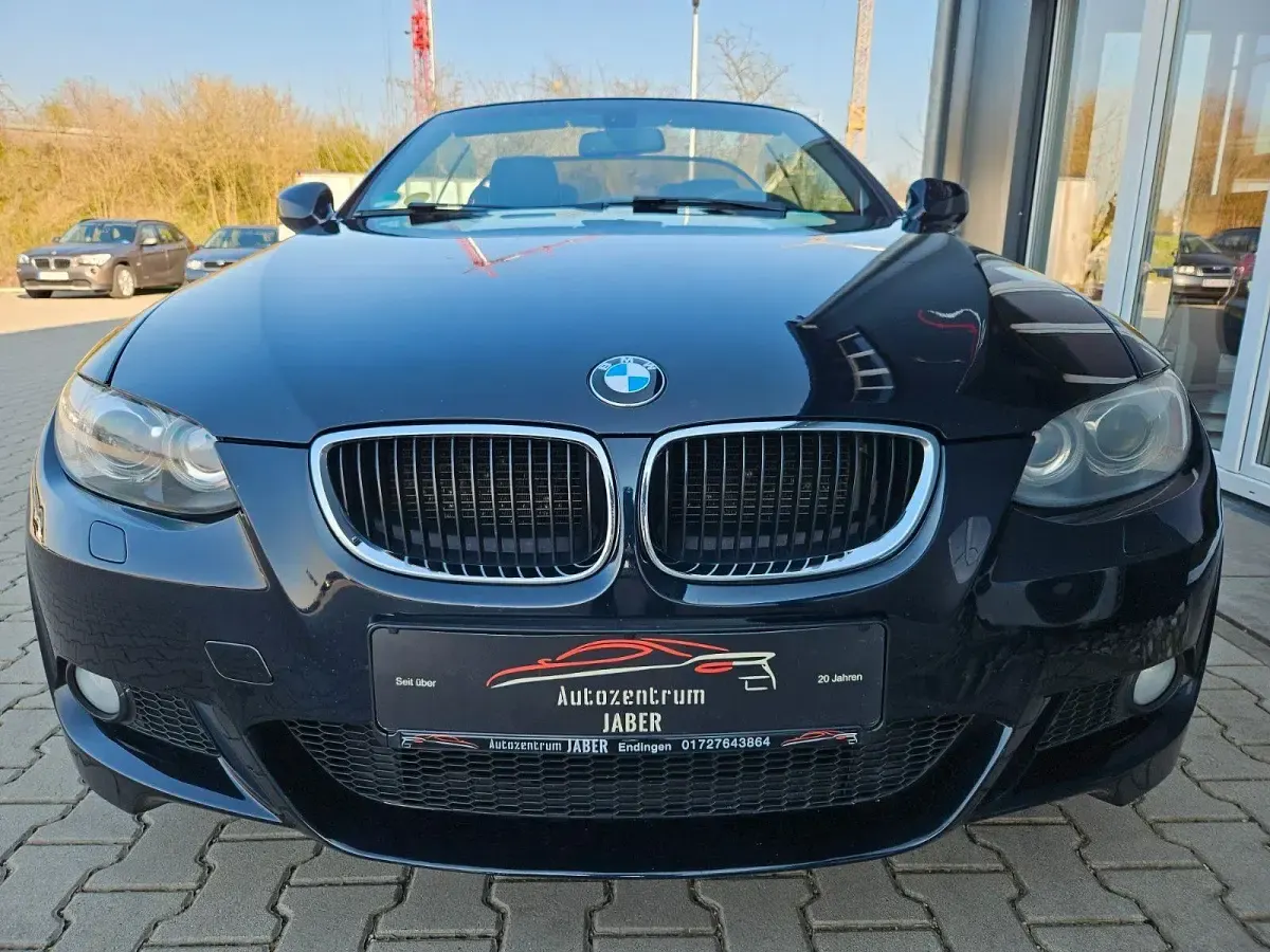 Gebraucht BMW 320 Cabriolet M Sport 177 PS (130 kW) 2010 Schwarz Cabrio