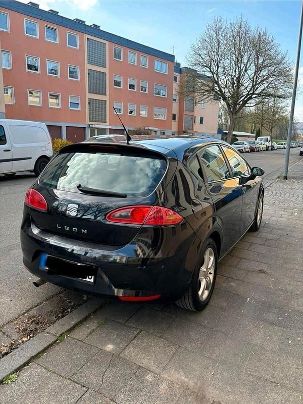 Gebraucht Seat Leon 102 PS (75 kW) 2009 Schwarz Kleinwagen