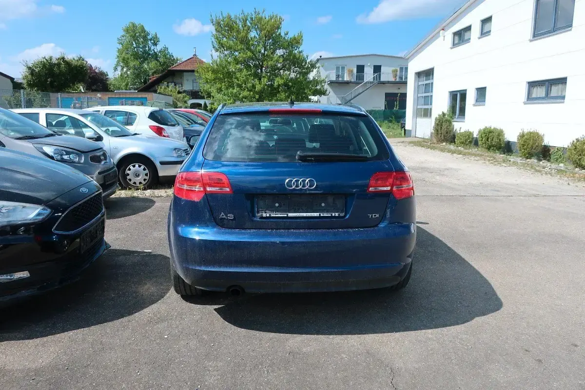 Używany Audi A3 Ambition 140 KM (102 kW) 2012 Niebieski Hatchback