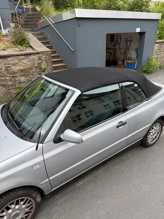 Gebraucht VW Golf 116 PS (85 kW) 2001 Silber Cabrio