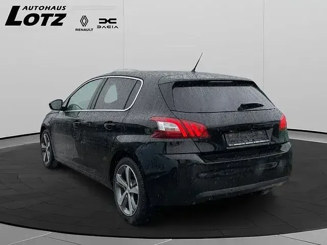 Gebraucht Peugeot 308 Allure 150 PS (110 kW) 2017 Schwarz Limousine
