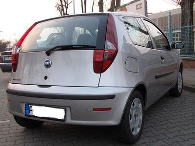 Gebraucht Fiat Punto Active 60 PS (44 kW) 2003 Silber metallic Kleinwagen