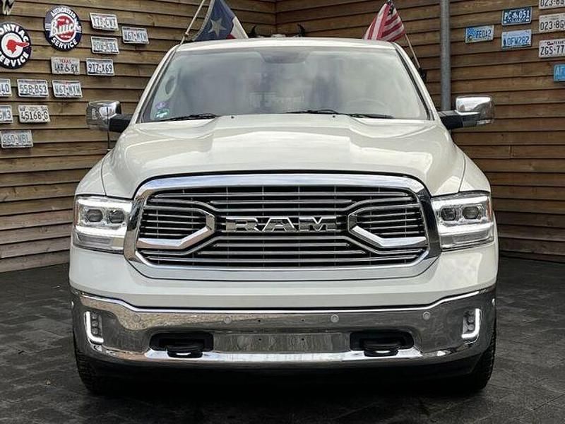 Gebraucht Dodge Ram 401 PS (294 kW) 2018 Weiß Abholung