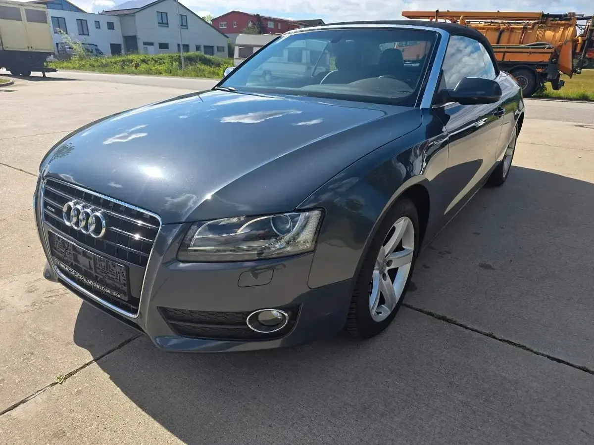 Gebraucht Audi A5 Cabriolet Comfort 239 PS (175 kW) 2010 Grau Cabrio