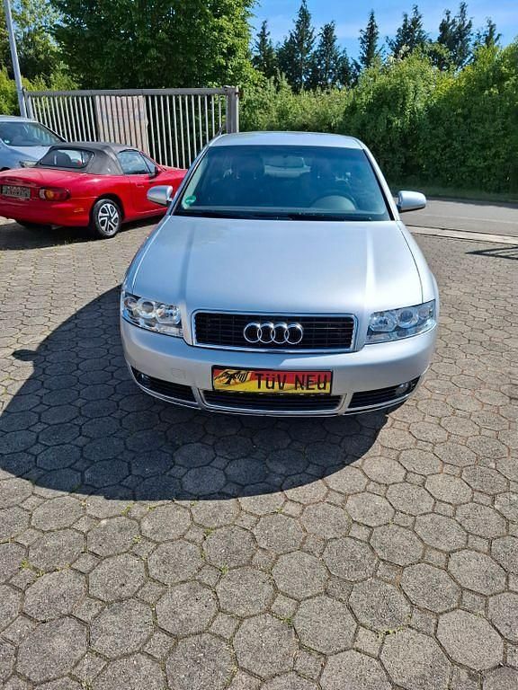 Gebraucht 2004 Audi A4 Limousine | 2.750 € (Fairer Preis) - Bild 1/4
