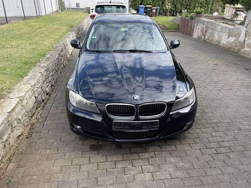 Second-hand BMW 320 170 CP (125 kW) 2012 Negru Break